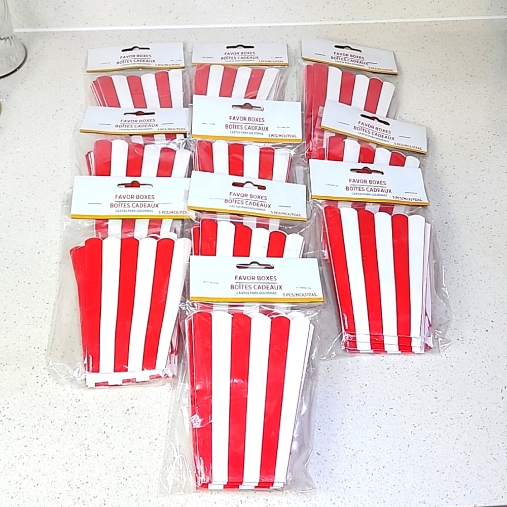 Popcorn Box Favors. 10 Packs with 5 bags per pack. NEW in original pack.